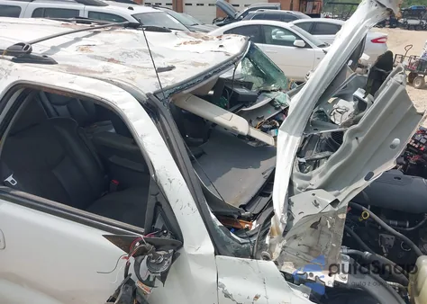 2003 GMC Yukon Xl C1500 z USA, uszkodzony, nr VIN 1GKEC16Z83J154709